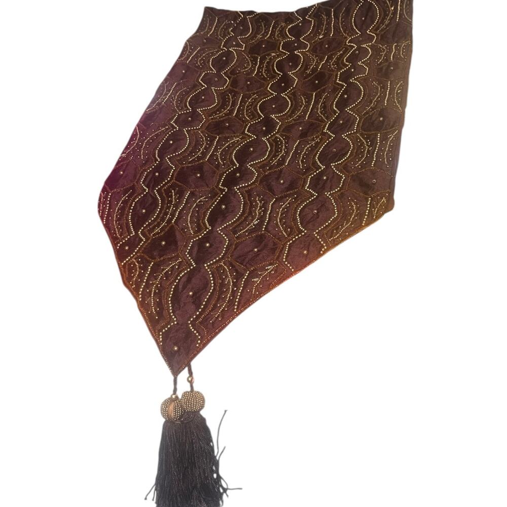 Set of Two Vintage Borcata Table Runners Brown and Burgundy w/ Tassels - Picture 5 of 9